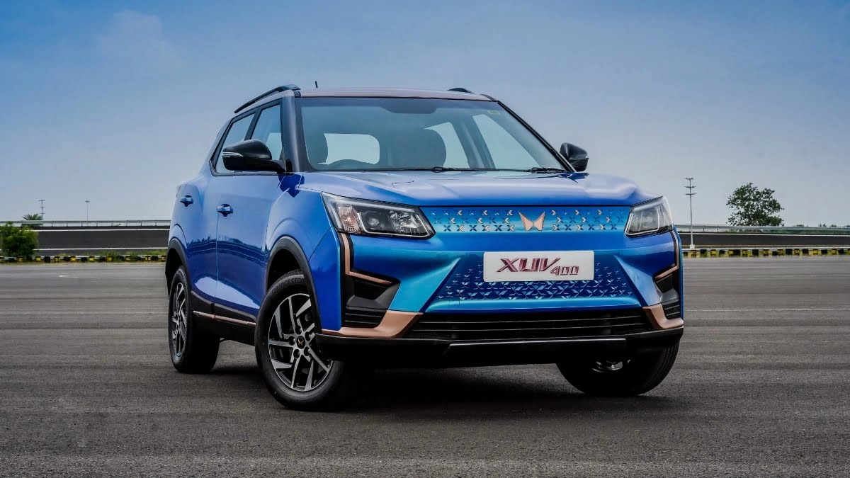 Mahindra XUV400 electric SUV బుకింగ్‌లు షురూ..